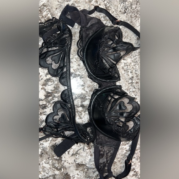 Honey Birdette Hearts bra and garter set in Black - Picture 7 of 9